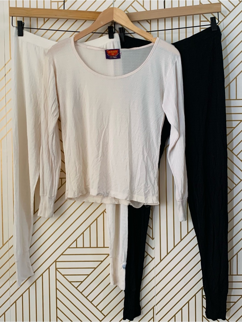 Lands end 100% Silk base layer Lot of 3 baselayer top & leggings scoopneck M